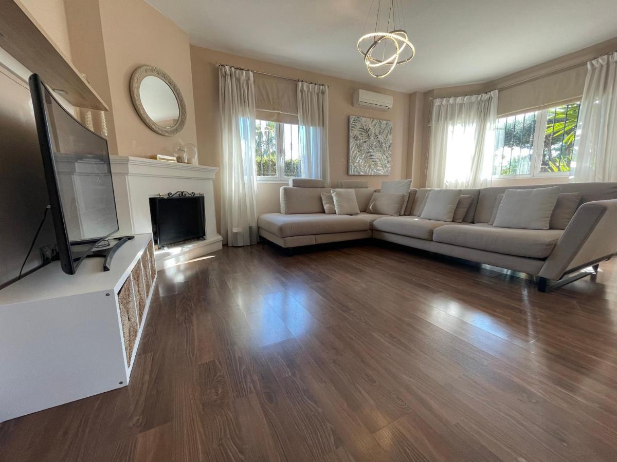 Chalet Exclusivo Bonalba Alicante Eksteriør billede